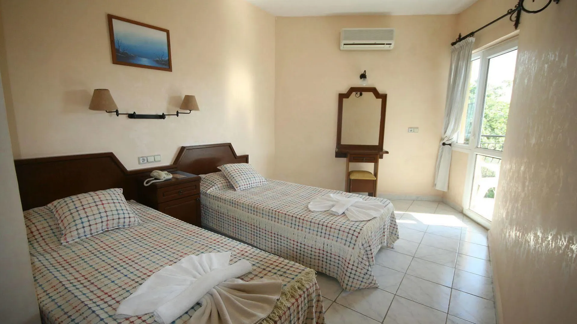 Cypriot Hotel Ölüdeniz 2*,